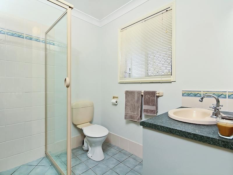 1 Wren Place, Forest Lake QLD 4078