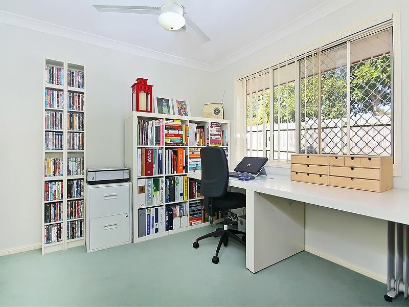 1 Wren Place, Forest Lake QLD 4078