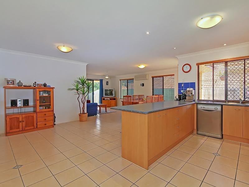 3 Mallard Place, Forest Lake QLD 4078