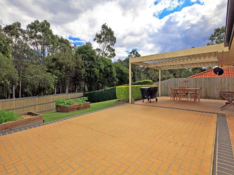 3 Mallard Place, Forest Lake QLD 4078