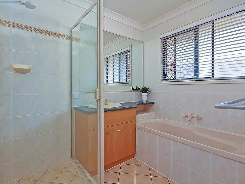 3 Mallard Place, Forest Lake QLD 4078