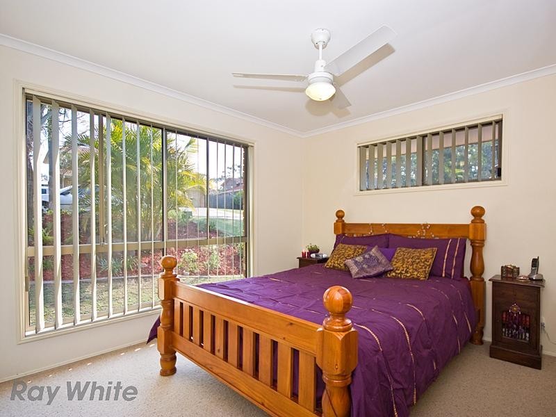 27 Ponderosa Place, Forest Lake QLD 4078