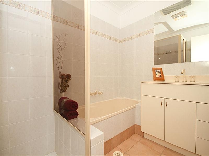 32 Huon Place, Forest Lake QLD 4078