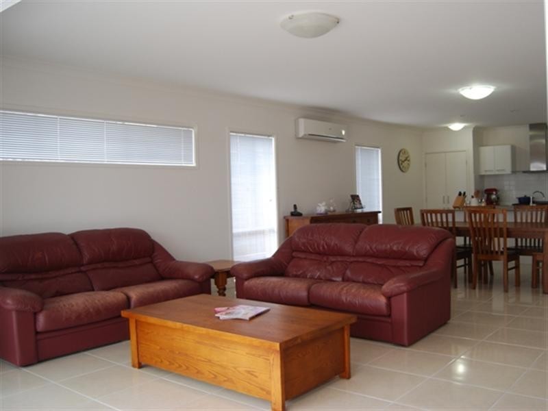 33 Casuarina Circuit, Heathwood QLD 4110