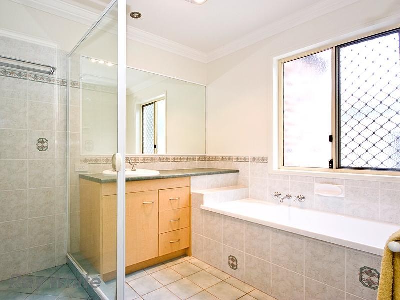 12 Daintree Close, Forest Lake QLD 4078