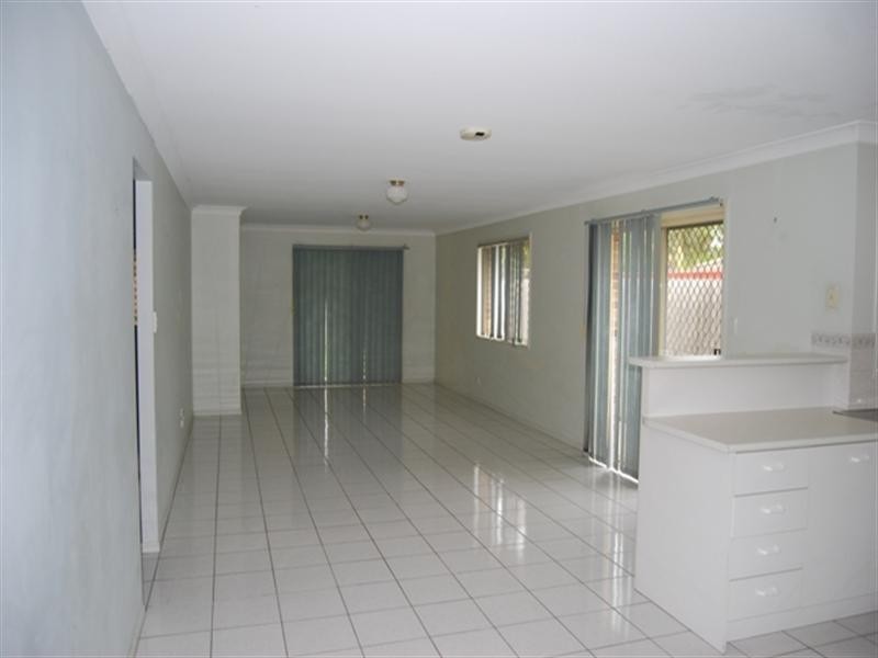 29 Scarlet Place, Forest Lake QLD 4078