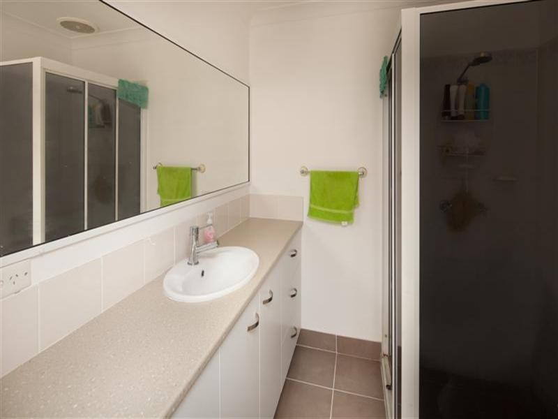 27 Sugarwood Street, Bellbowrie QLD 4070