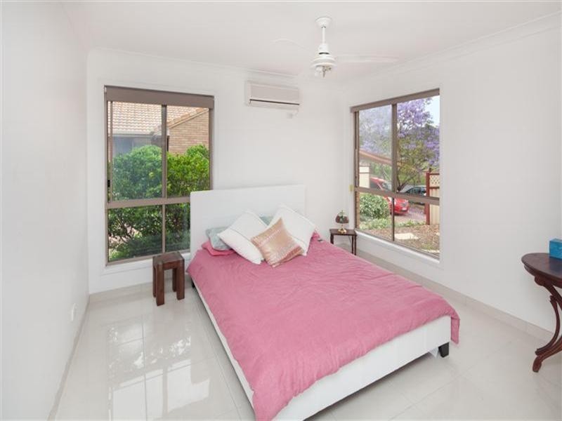 27 Sugarwood Street, Bellbowrie QLD 4070