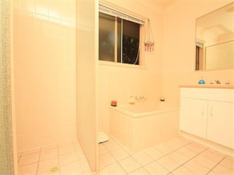 8 Kingsford Street, Forest Lake QLD 4078