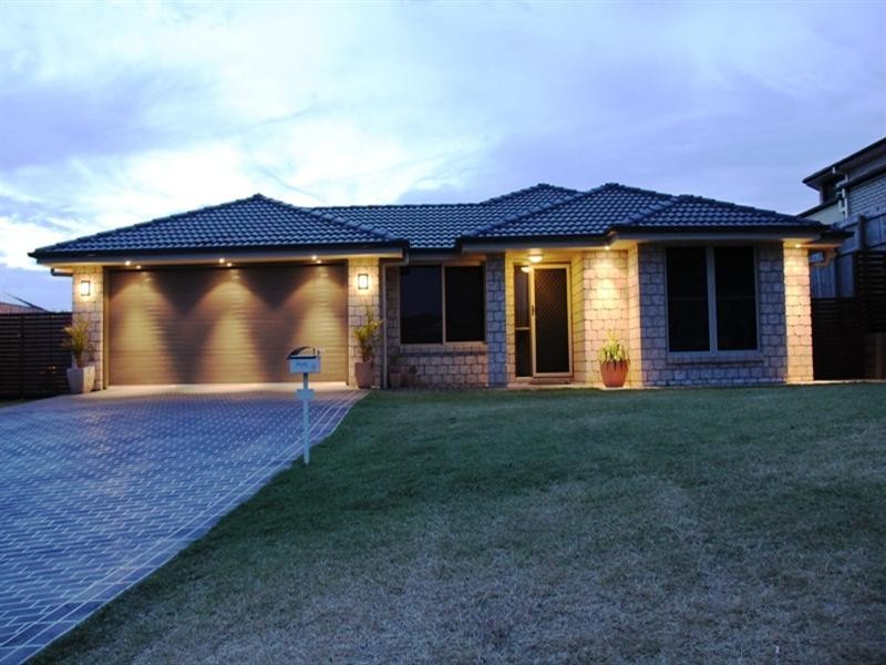 19 Summit Terrace, Forest Lake QLD 4078