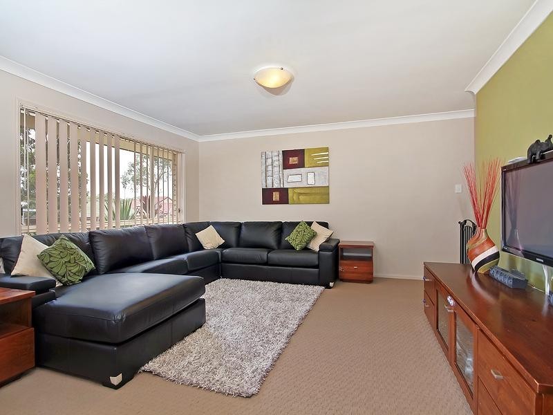 25 Bullen Circuit, Forest Lake QLD 4078