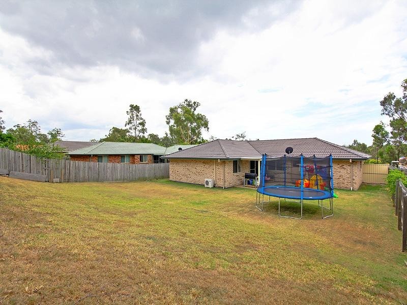 25 Bullen Circuit, Forest Lake QLD 4078