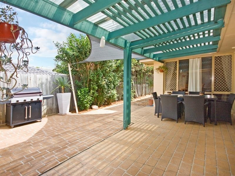 17 Beaufront Place, Forest Lake QLD 4078