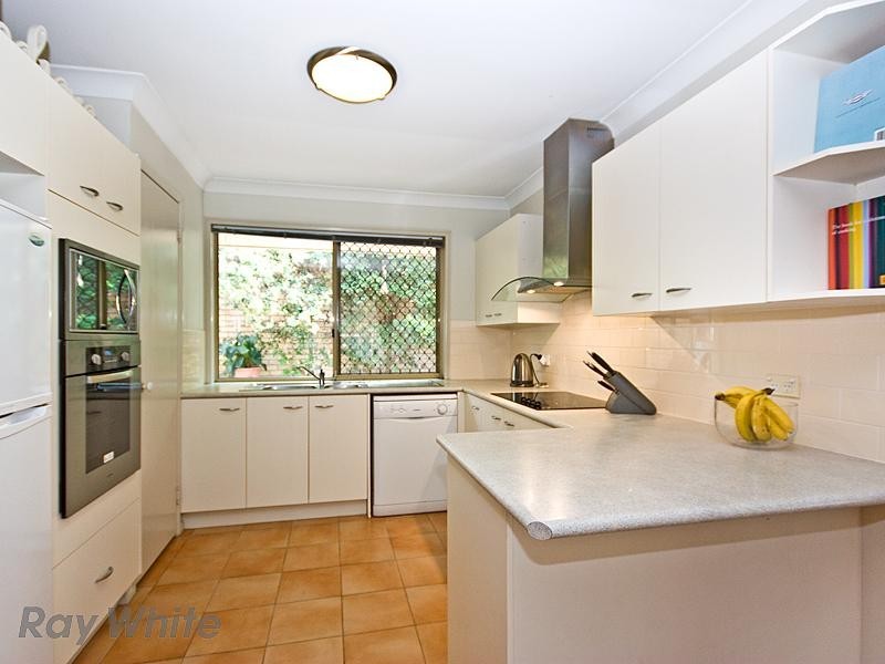 17 Beaufront Place, Forest Lake QLD 4078