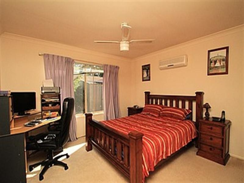 8 Kingsford Street, Forest Lake QLD 4078