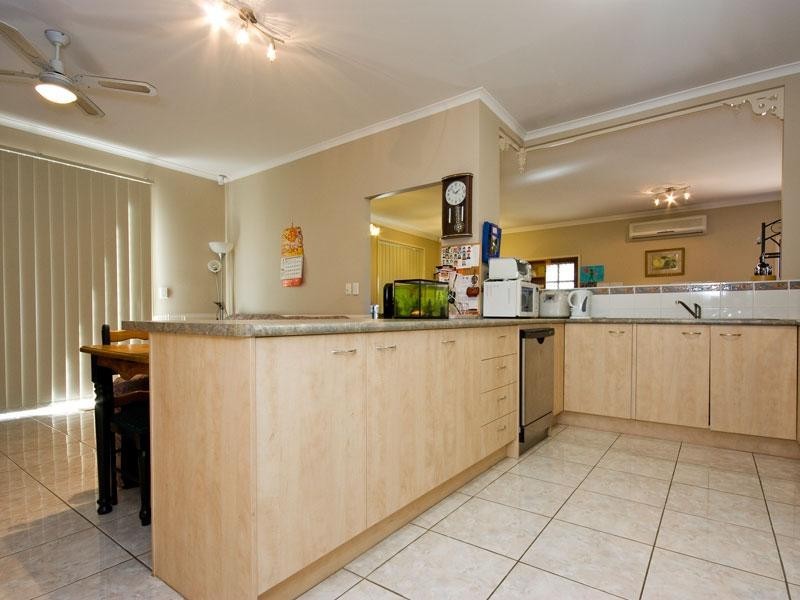 81 Jubilee Avenue, Forest Lake QLD 4078