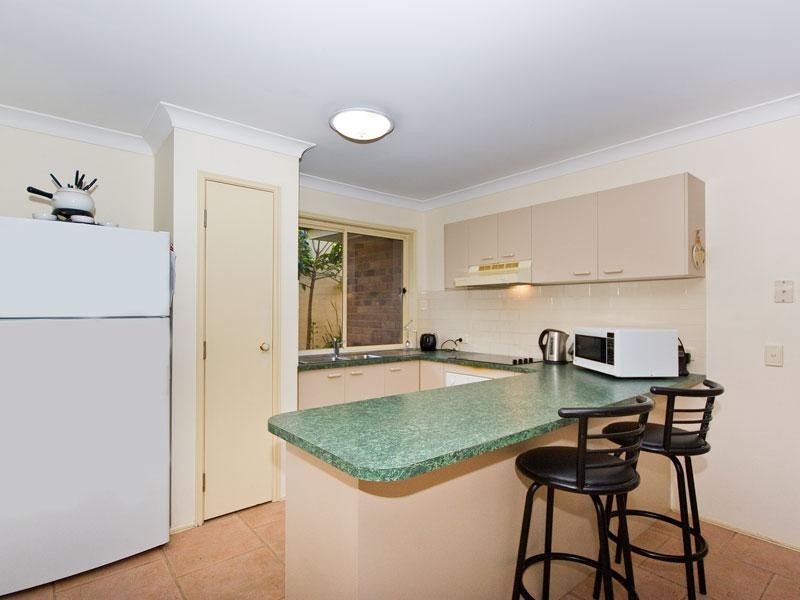 7 Teasel Crescent, Forest Lake QLD 4078