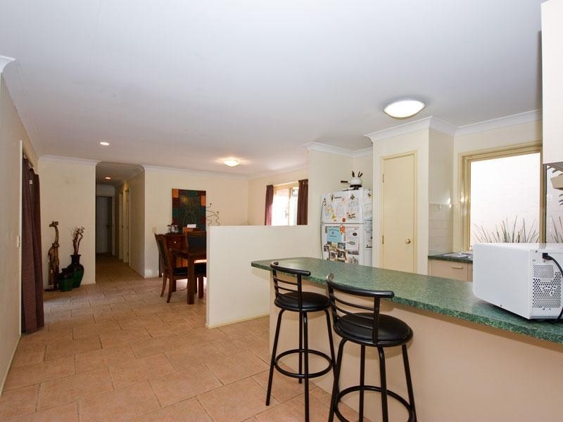 7 Teasel Crescent, Forest Lake QLD 4078