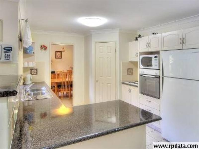 16 Regents Circuit, Forest Lake QLD 4078