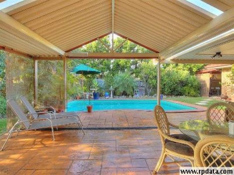 16 Regents Circuit, Forest Lake QLD 4078