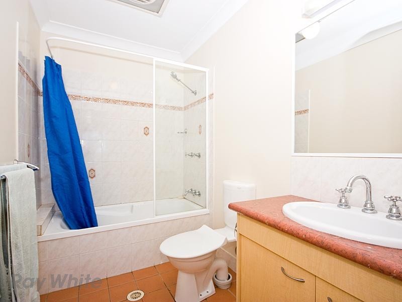 3/7 Glorious Way, Forest Lake QLD 4078