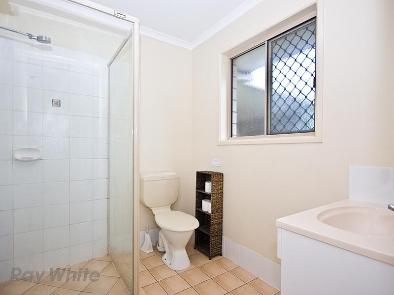 4 Chevron Close, Forest Lake QLD 4078