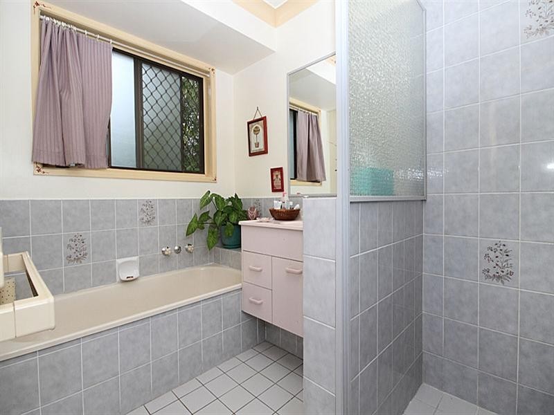 13 BELTANA Place, Forest Lake QLD 4078