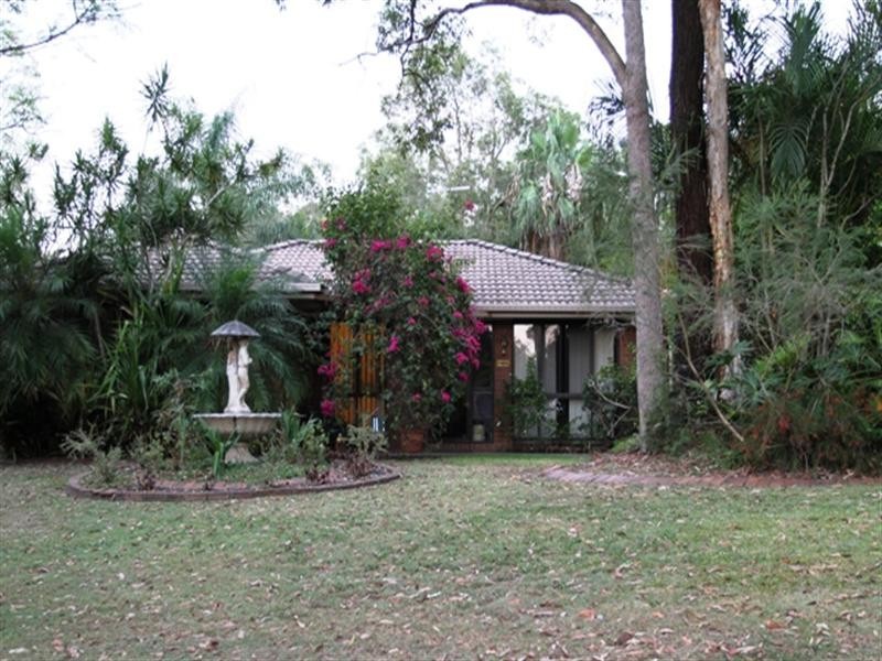 27 Springfield Place, Forest Lake QLD 4078