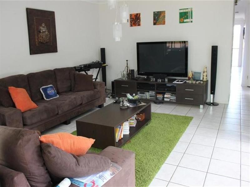 8 Lyrebird Close, Doolandella QLD 4077