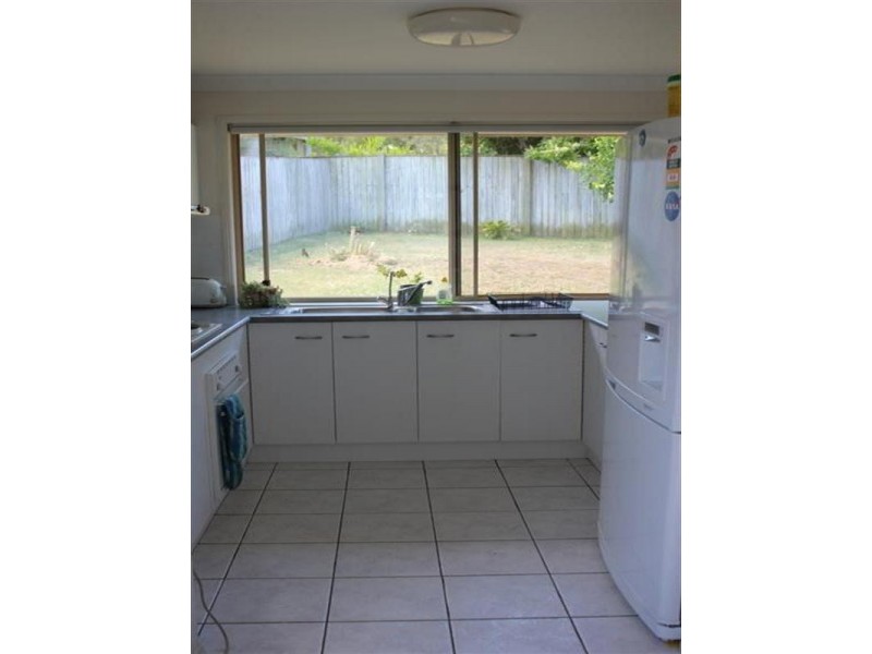 8 Lyrebird Close, Doolandella QLD 4077