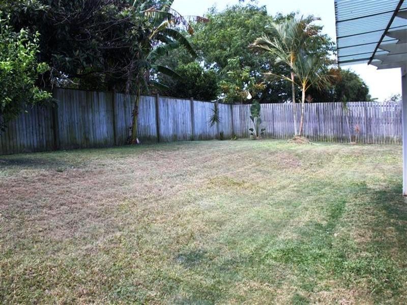 8 Lyrebird Close, Doolandella QLD 4077