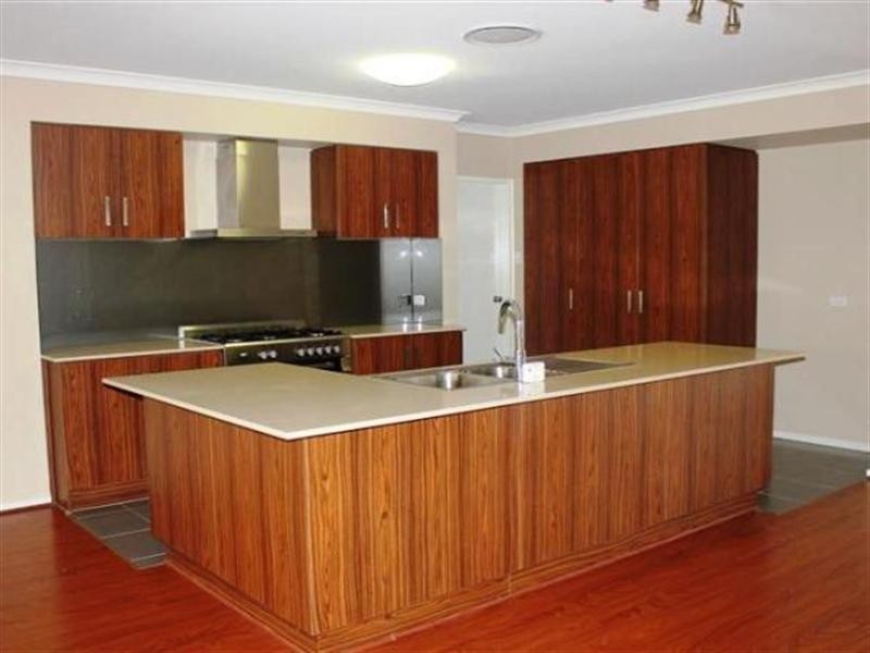 10 Gardenia Circuit, Heathwood QLD 4110