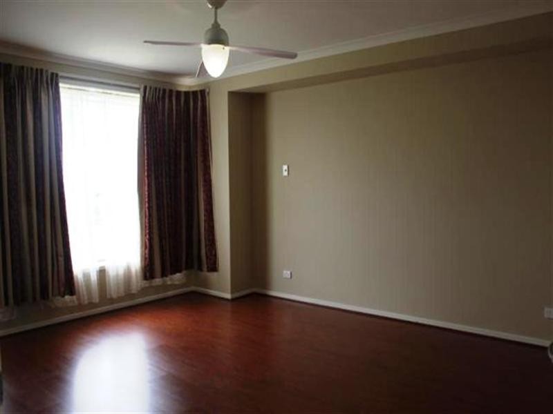 10 Gardenia Circuit, Heathwood QLD 4110