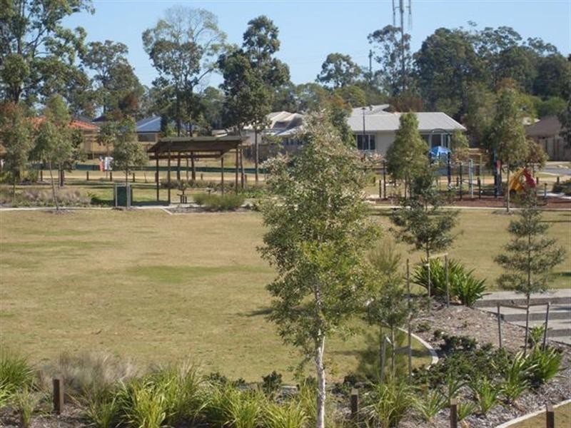 26 Sandalwood Street, Heathwood QLD 4110