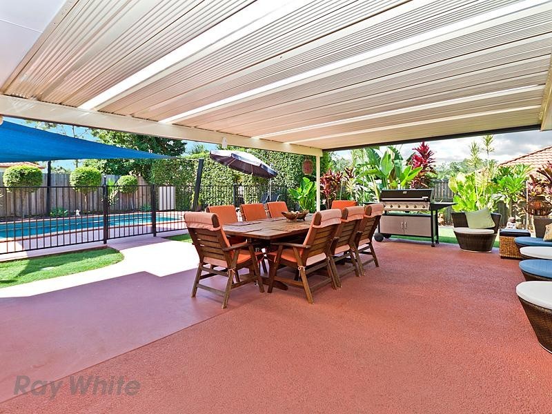 4 Brighton Parade, Forest Lake QLD 4078