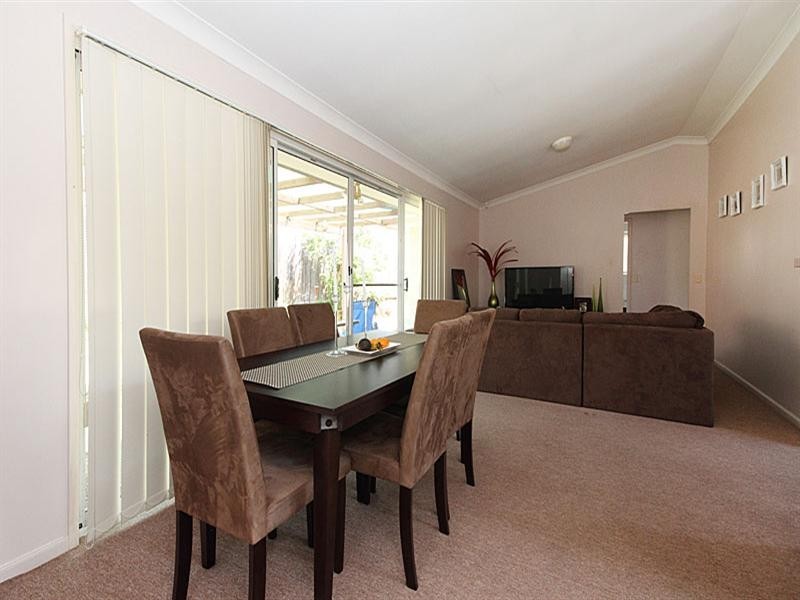 30 Acorn Circuit, Forest Lake QLD 4078
