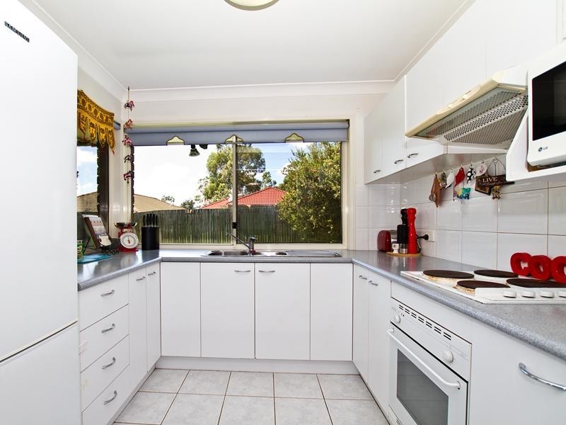 26 Prospect Crescent, Forest Lake QLD 4078