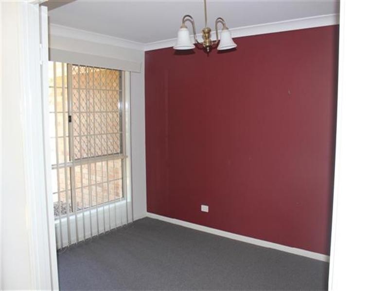 18 Robusta Place, Forest Lake QLD 4078