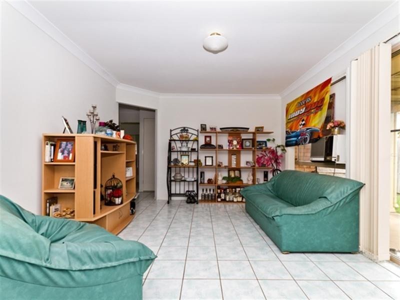 8 Mingela Place, Forest Lake QLD 4078