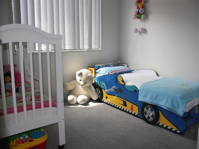 9 Hyde Place, Forest Lake QLD 4078