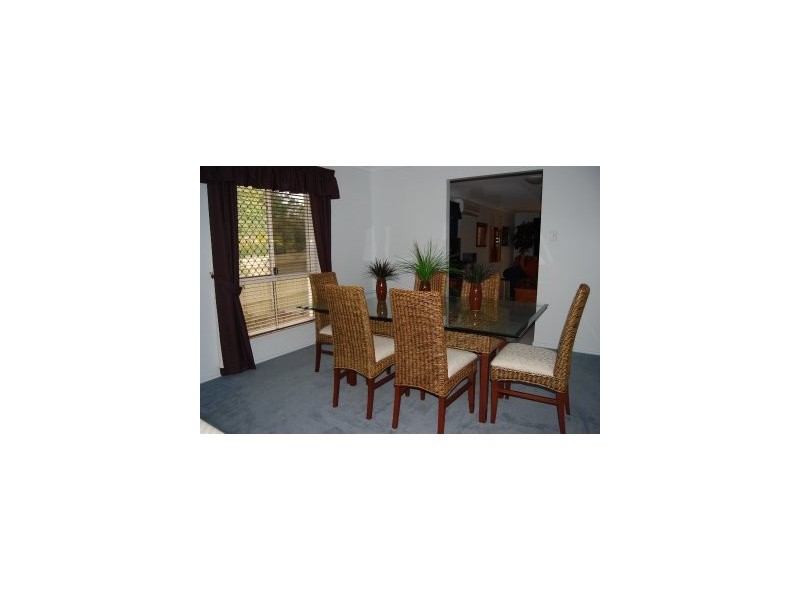 4 CARNEGIE Close, Forest Lake QLD 4078