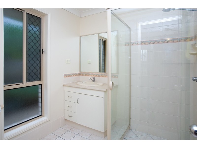 1 DONCASTER Place, Forest Lake QLD 4078