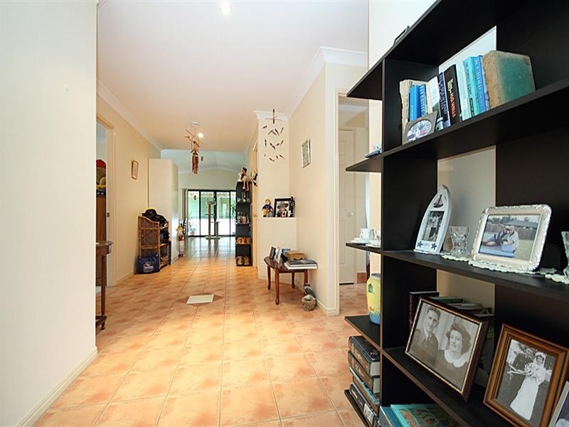 15 DANBULLA Crescent, Forest Lake QLD 4078