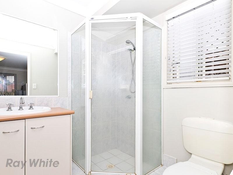 3 Goldeneye Place, Forest Lake QLD 4078