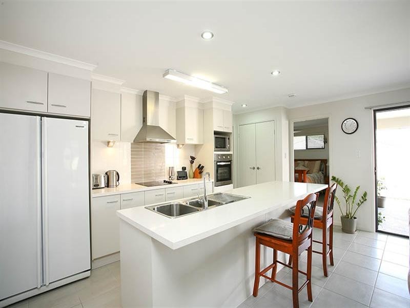 52 Colebrook Crescent, Doolandella QLD 4077