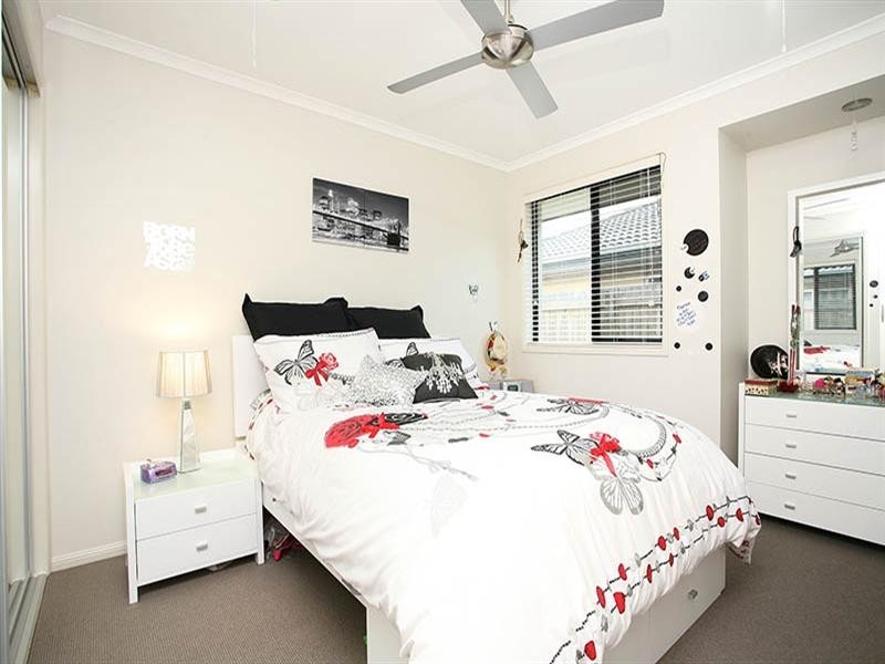 52 Colebrook Crescent, Doolandella QLD 4077