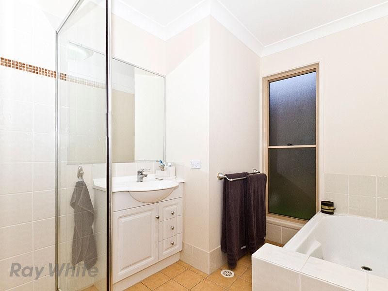 21 Sanctuary Drive, Forest Lake QLD 4078