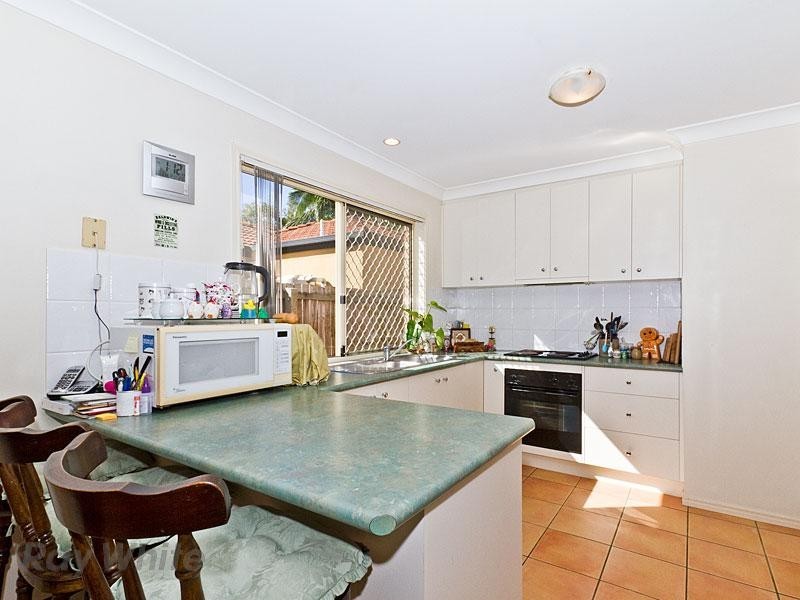 8 Pintail Crescent, Forest Lake QLD 4078