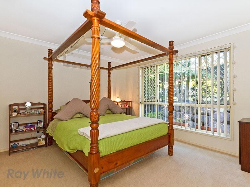 8 Pintail Crescent, Forest Lake QLD 4078