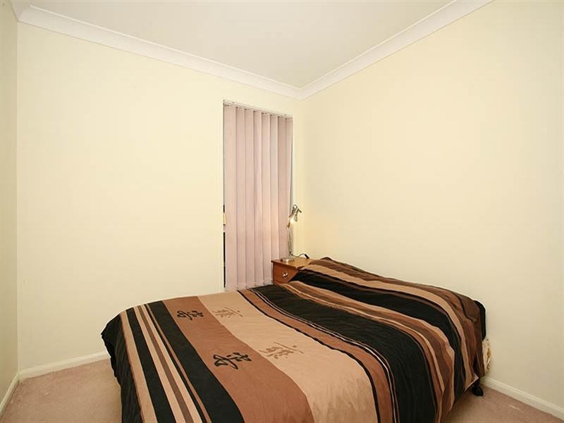 16 Tenterfield Place, Forest Lake QLD 4078